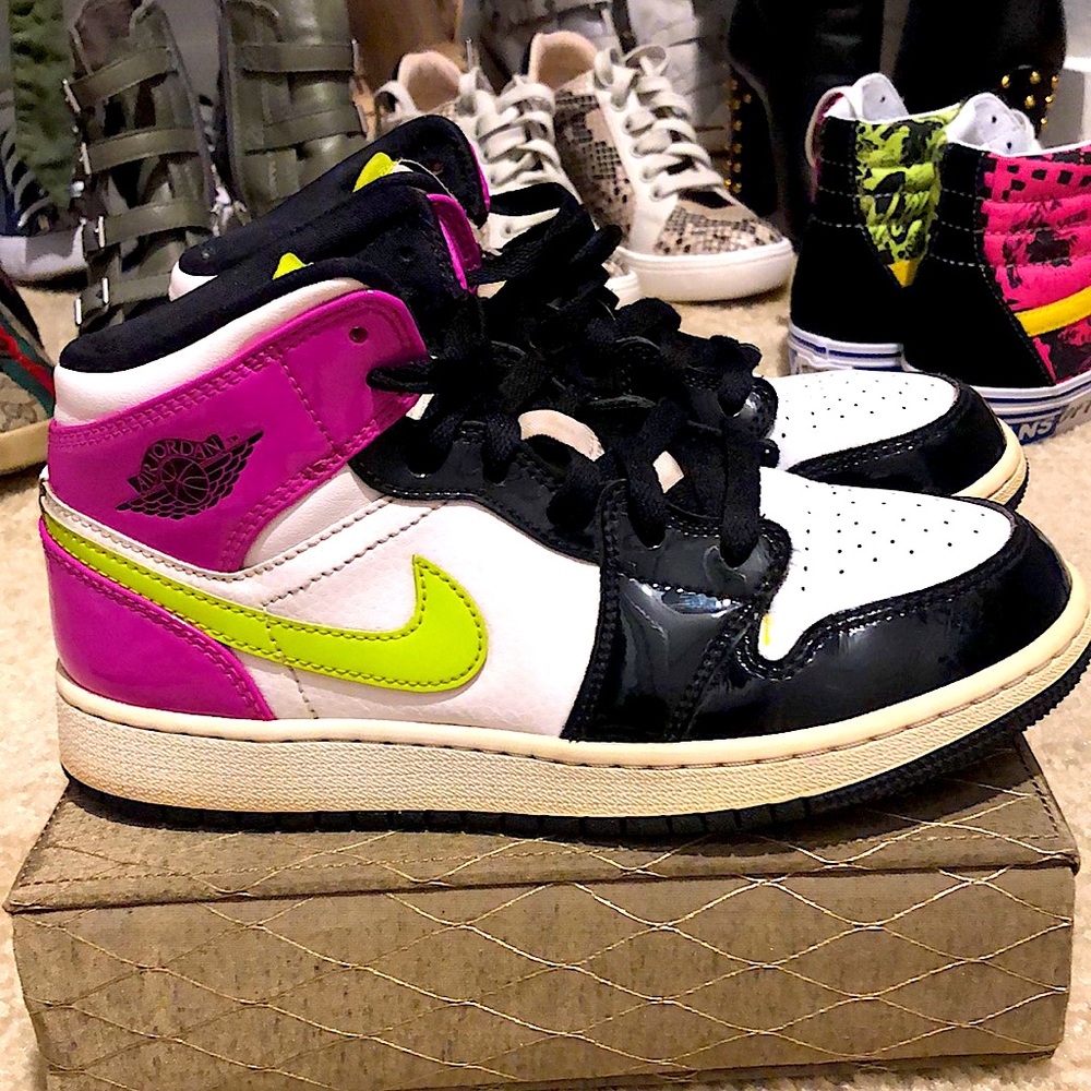 Nike air Jordans. US Sz 4.